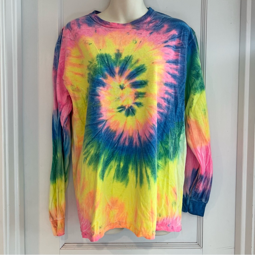 Gildan 100% Heavy Cotton Long Sleeve Tie Dye Tee Size Medium